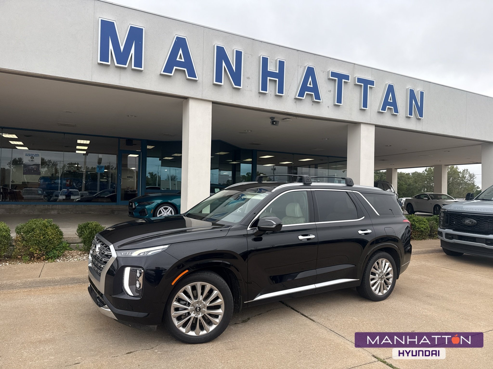 Used 2020 Becketts Black Hyundai Limited image 1