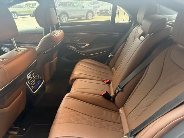 Used 2019  Mercedes-Benz S 560 image 9