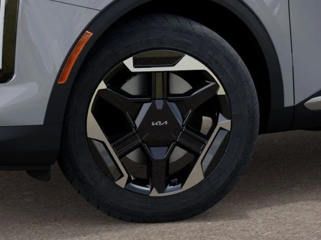 New 2027 Gray Kia S image 9