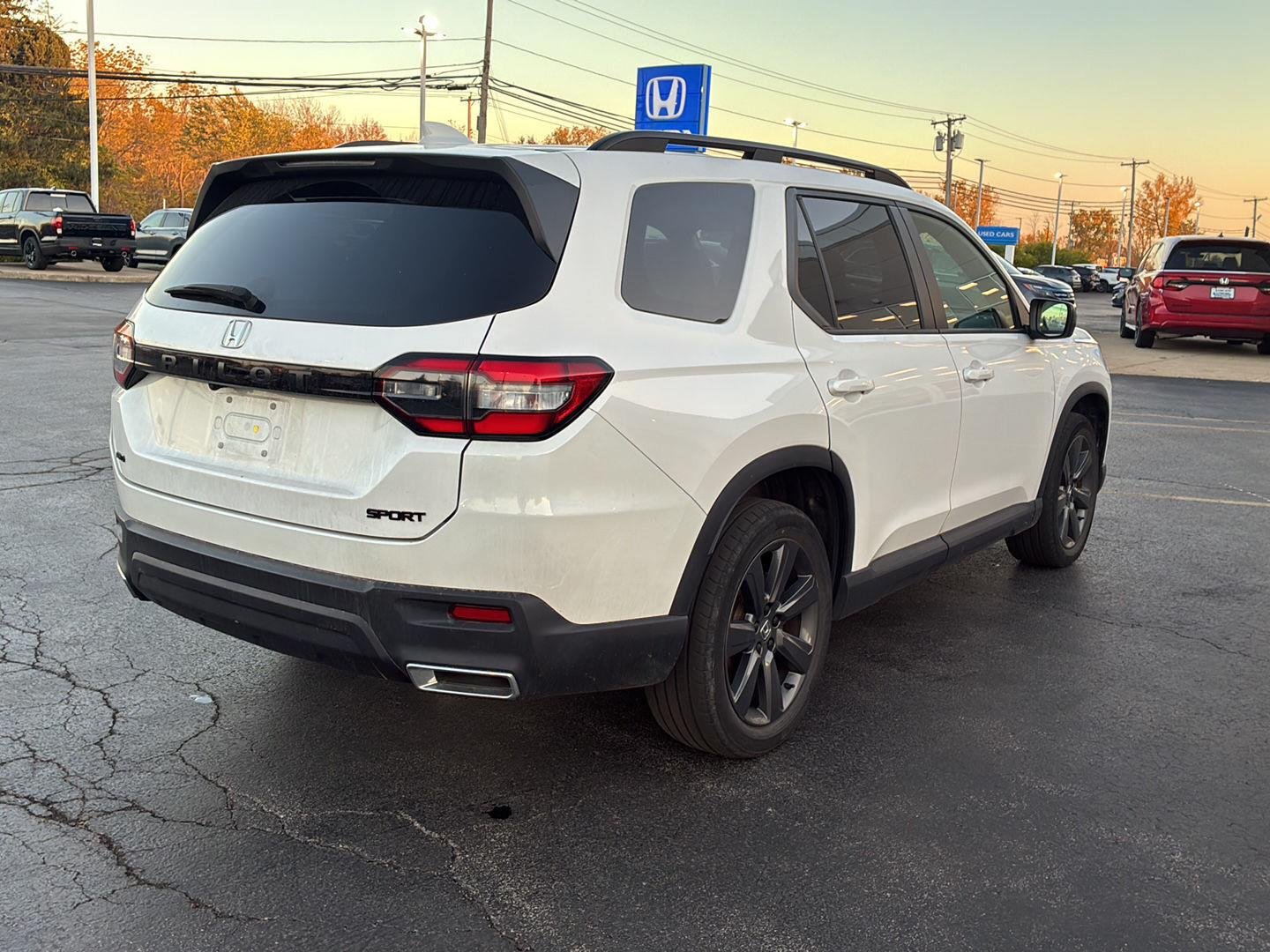 Used 2025 Platinum White Pearl Honda Sport image 20