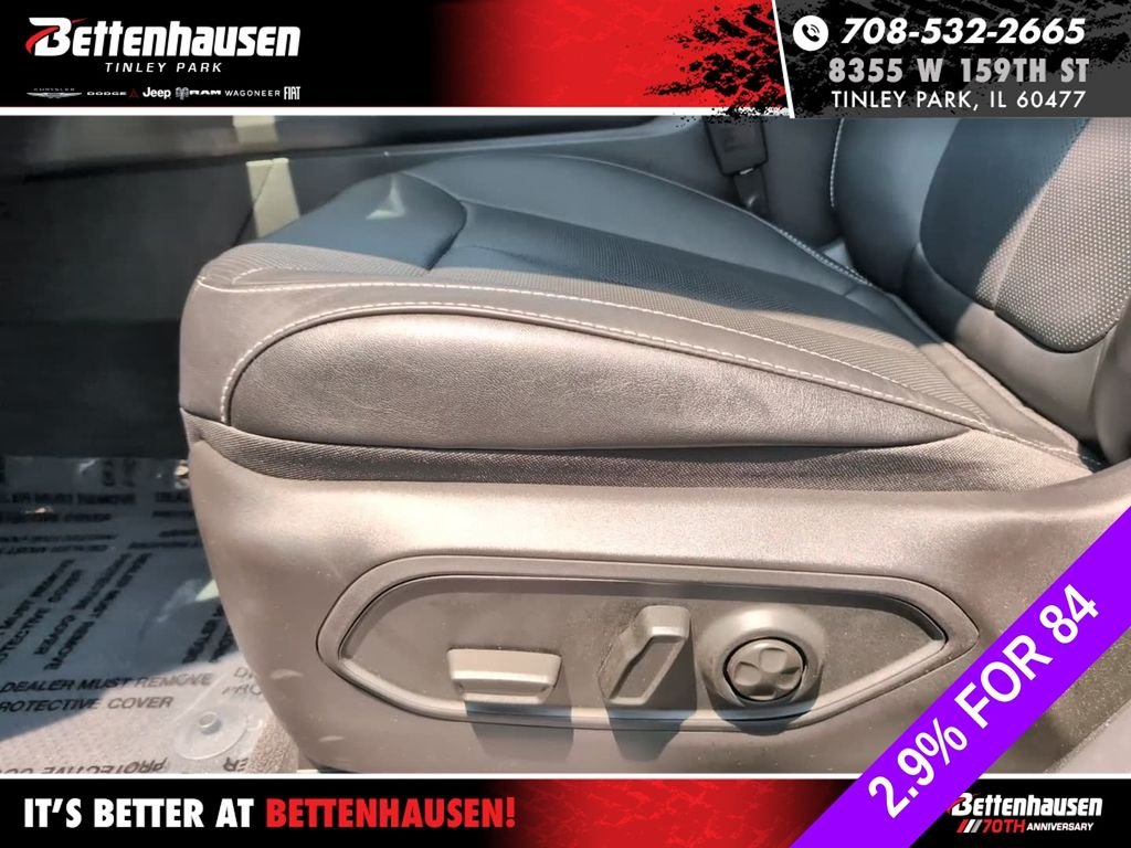 New 2026 Baltic Gray Metallic Clear-Coat Exterior Paint Jeep Limited Reserve image 16