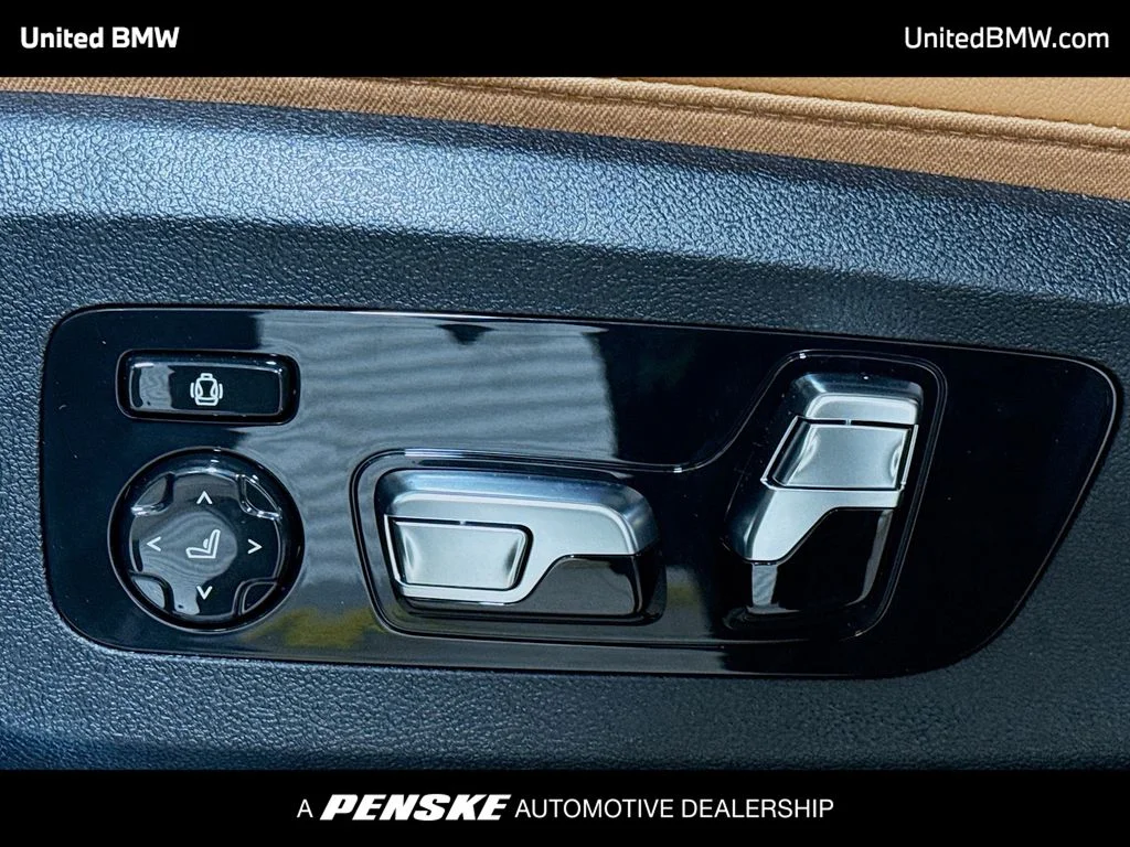 New 2026 Gray Metallic BMW xDrive40i image 4