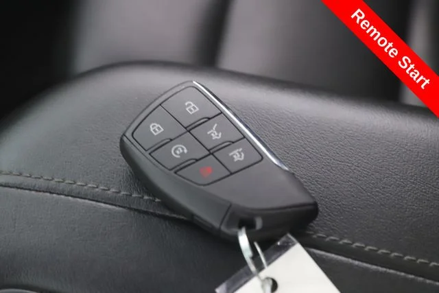 Used 2024 Silver Chevrolet Z71 image 3