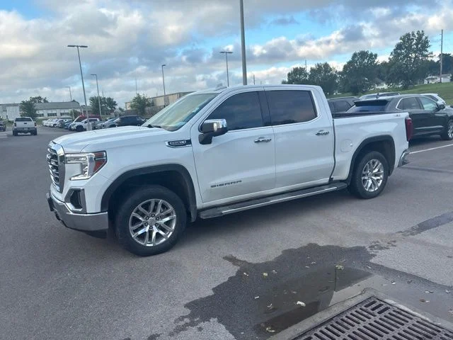 Used 2021 GMC Sierra 1500 SLT with VIN 3GTU9DED8MG377350 for sale in Kansas City