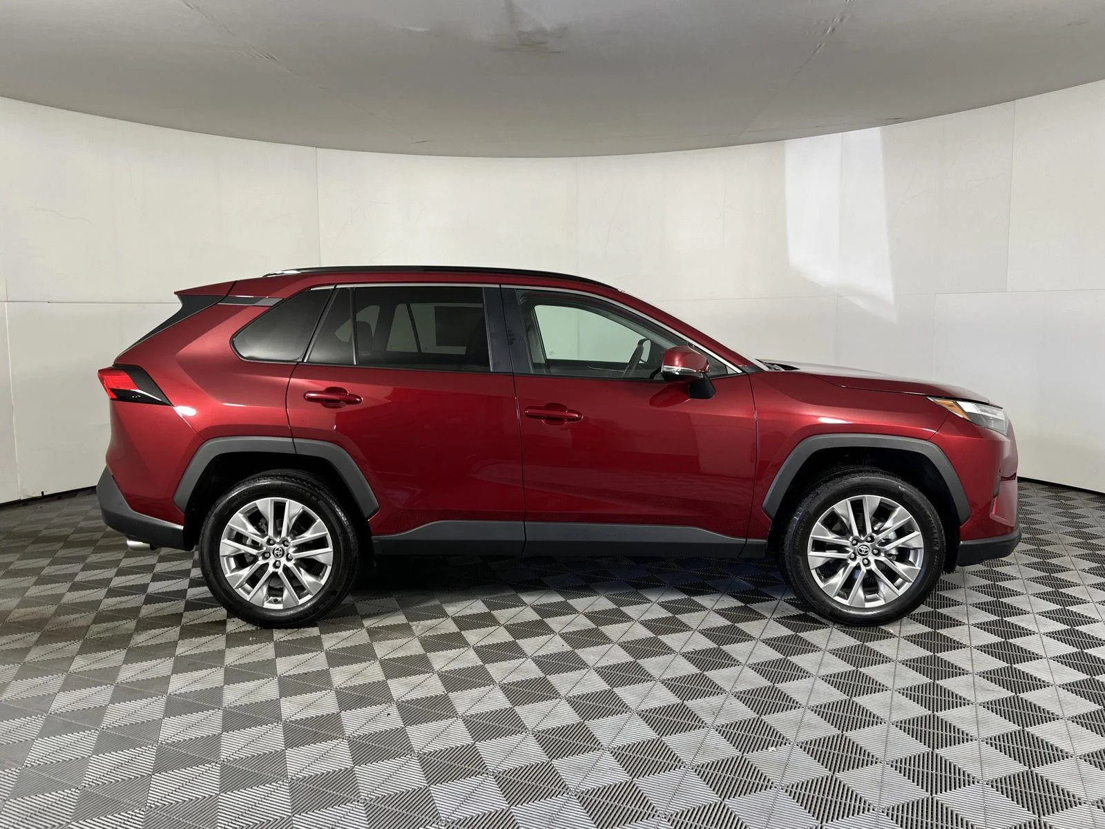 Used 2024 Ruby Flare Pearl Toyota XLE Premium image 10