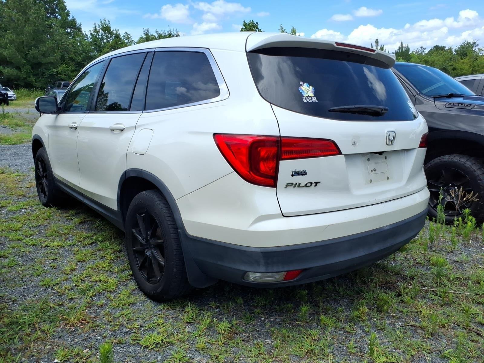Used 2017 White Diamond Pearl Honda EX-L image 12