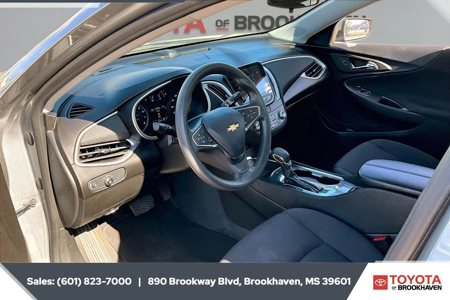 Used 2024 Sterling Gray Metallic Chevrolet LT image 12