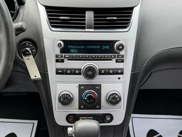 Used 2009 Imperial Blue Metallic Chevrolet LT image 25