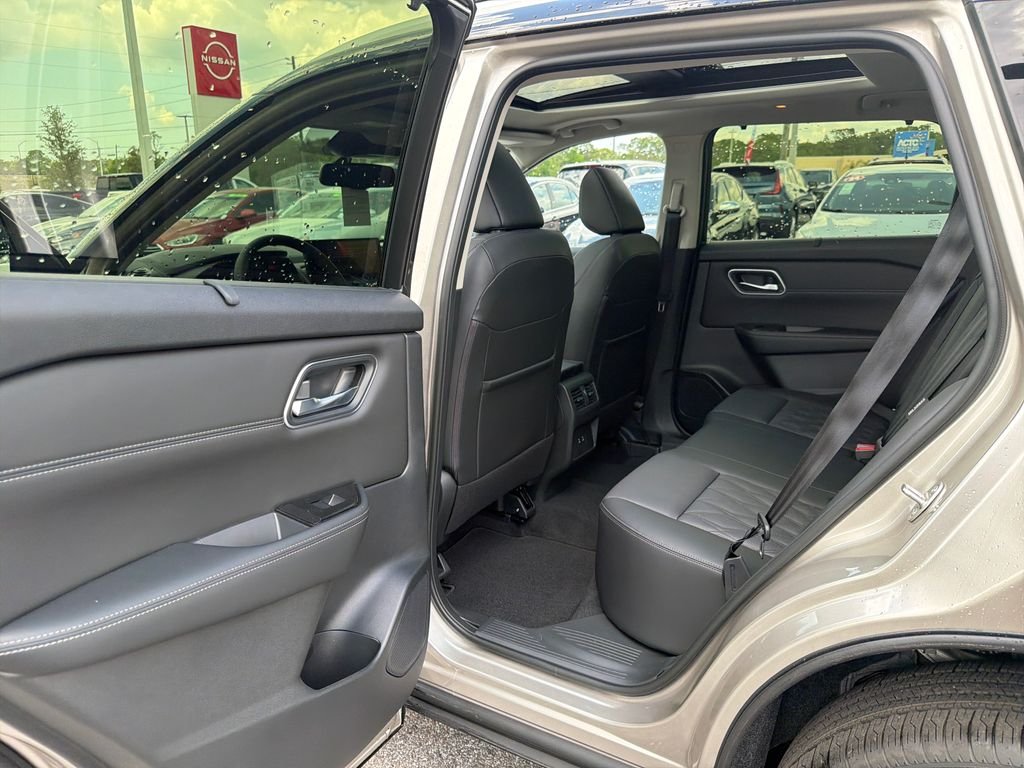 New 2026 Nissan Rogue Platinum 4D Sport Utility