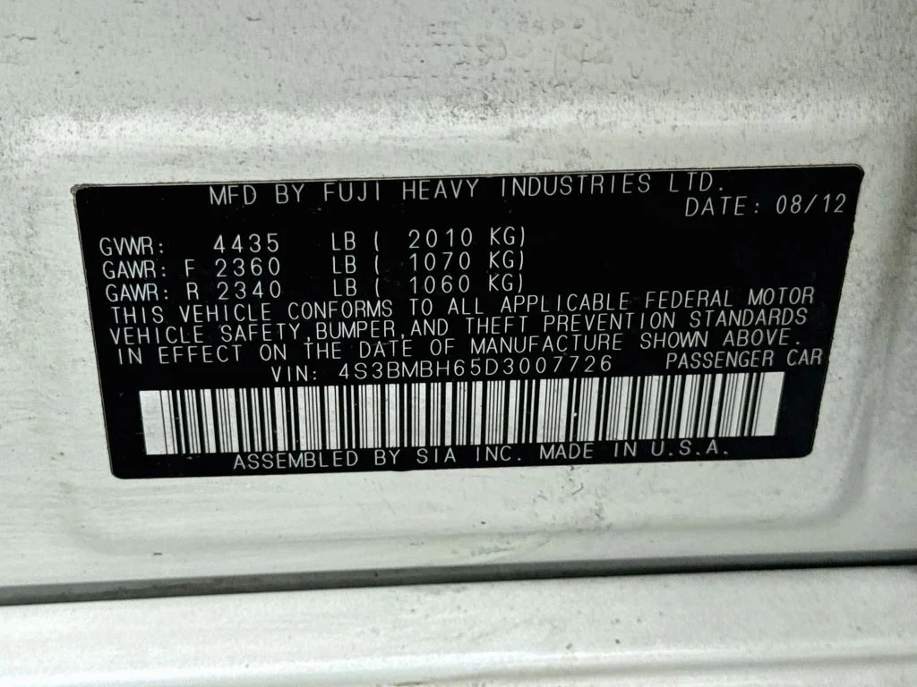 Used 2013 White Subaru 2.5i image 38