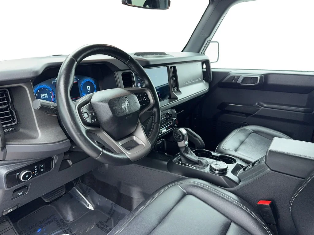 Used 2025 Red Ford Badlands image 17