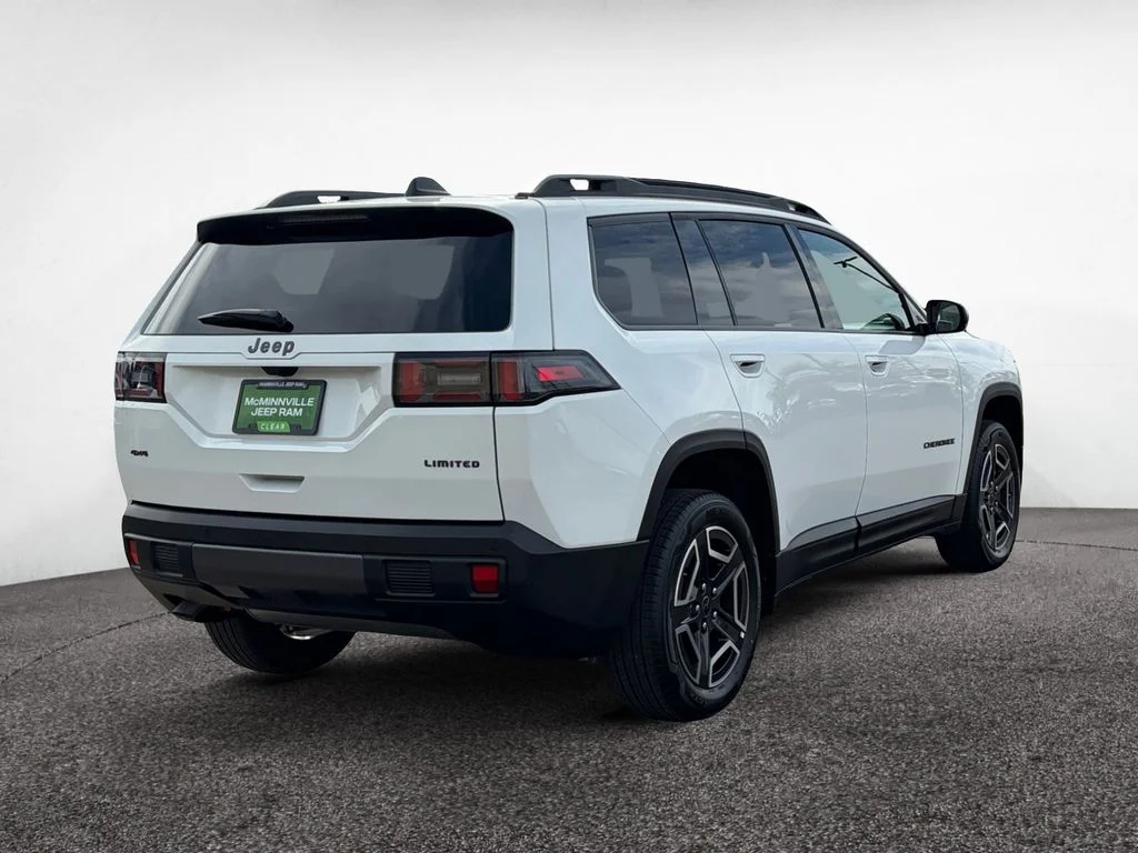 New 2026 Bright White Clear-Coat Exterior Paint Jeep Limited image 5