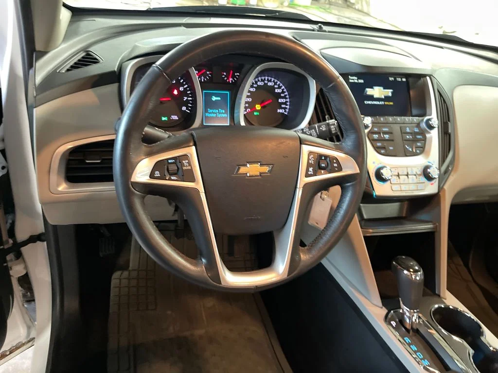 Used 2017 White Chevrolet LT image 17