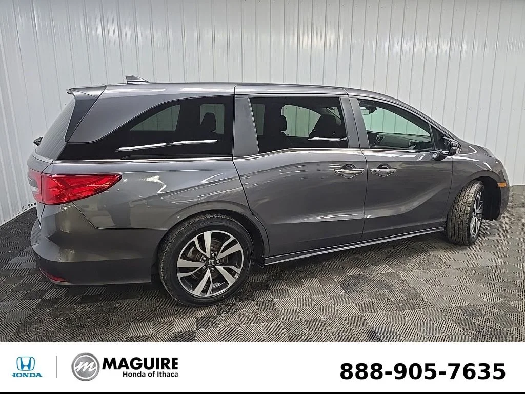 Used 2024 Gray Honda Touring image 3
