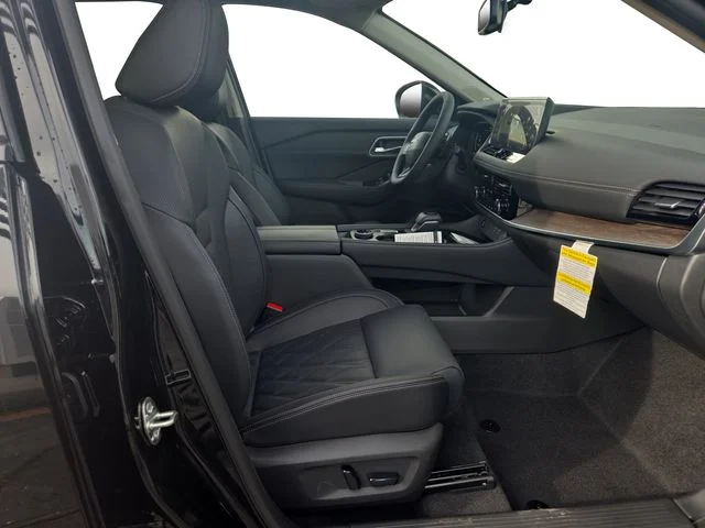 2026 Nissan Rogue Platinum - Photo 15