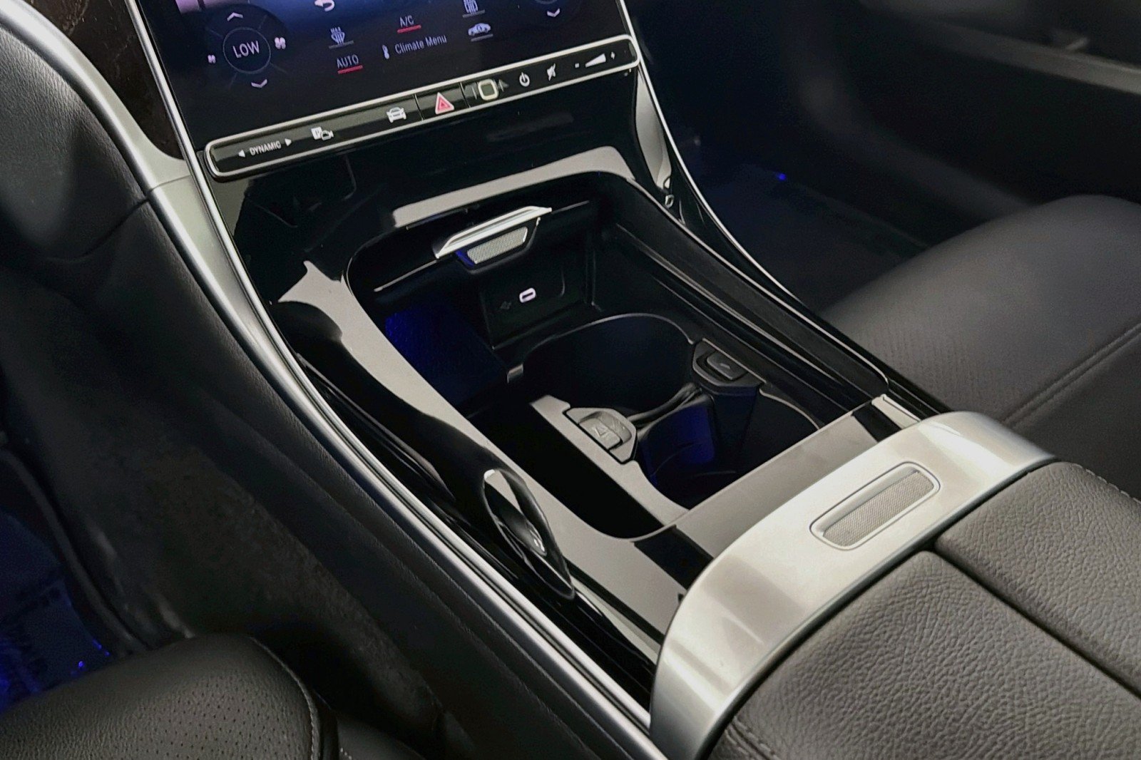 Certified Used 2024 Twilight Blue Metallic Mercedes-Benz C 300 image 6