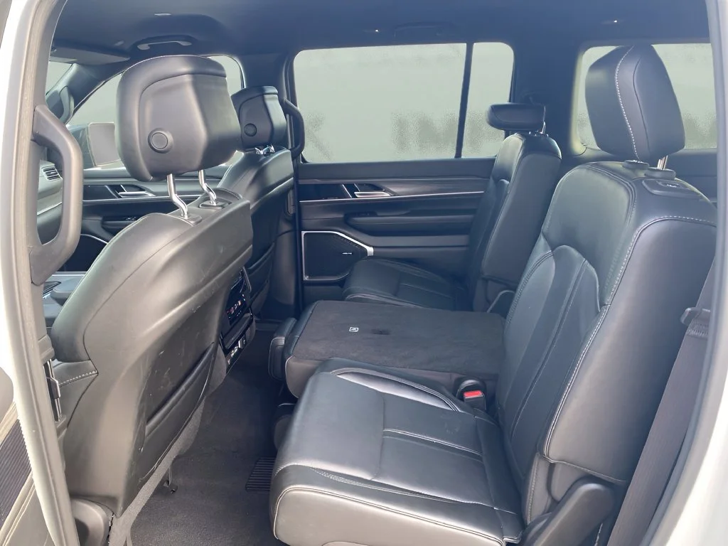 Used 2023 White Jeep Series II image 10