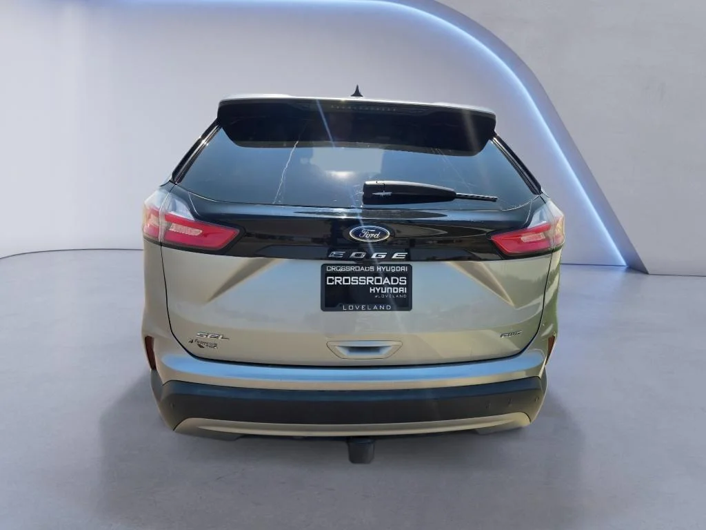 Used 2024 Iconic Silver Metallic Ford SEL image 4