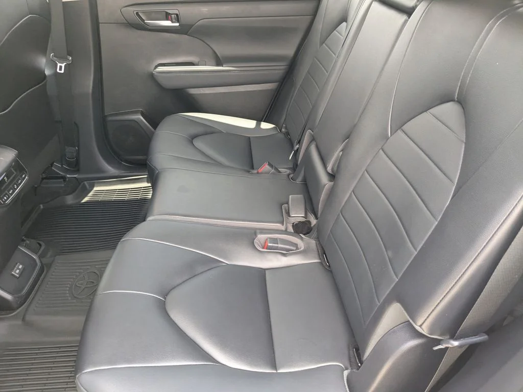 Used 2023 Beige Toyota XLE image 13