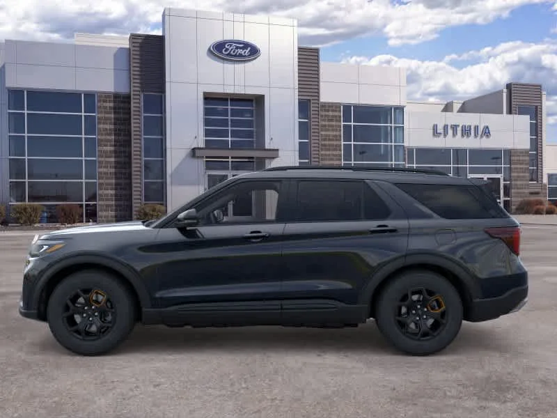 New 2026 Agate Black Metallic Ford Tremor® image 3