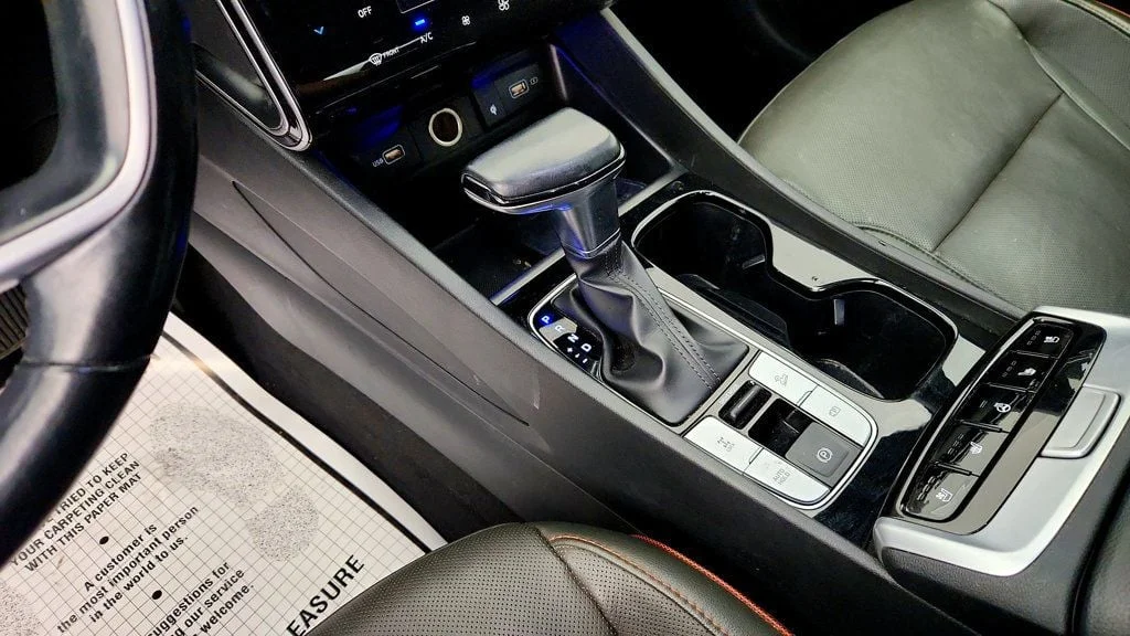 Used 2022 Ice White Hyundai Limited AWD image 16