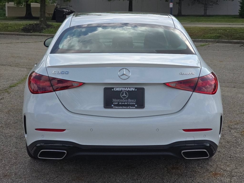 New 2026 MANUFAKTUR Moonlight White Metallic Mercedes-Benz C 300 image 54