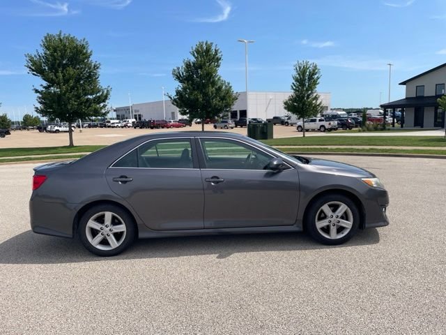 Used 2014 Gray Toyota SE image 2