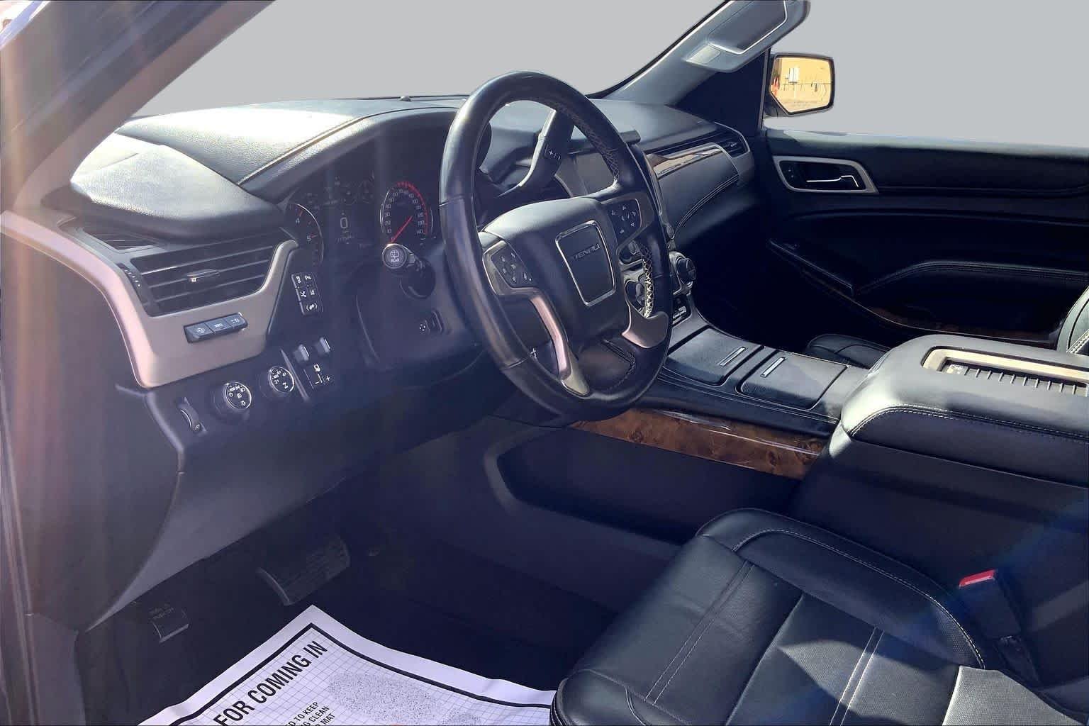 Used 2015 Iridium Metallic GMC Denali image 17