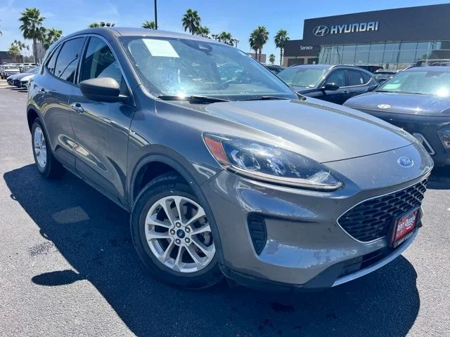 Used 2022 Gray Ford SE image 1