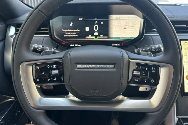 New 2026 Fuji White Land Rover SE image 23