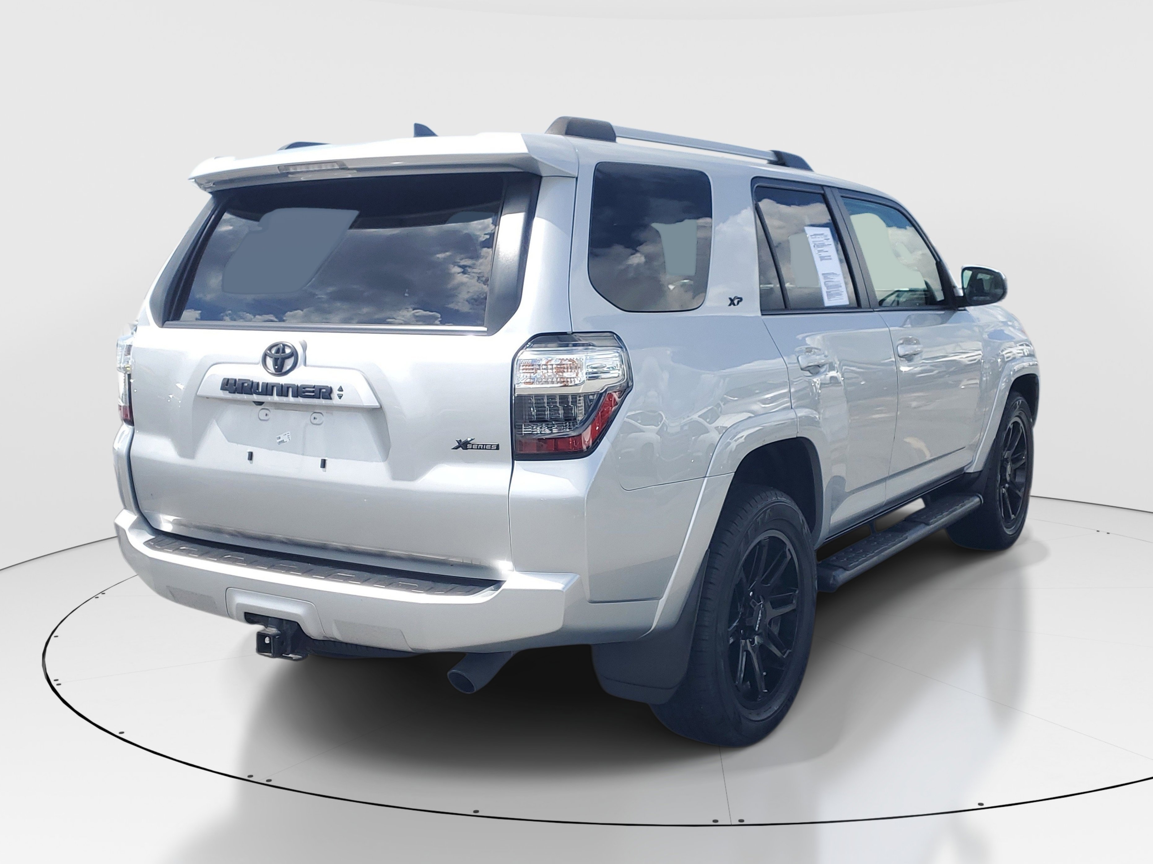 Certified Used 2022 Classic Silver Metallic Toyota SR5 image 7