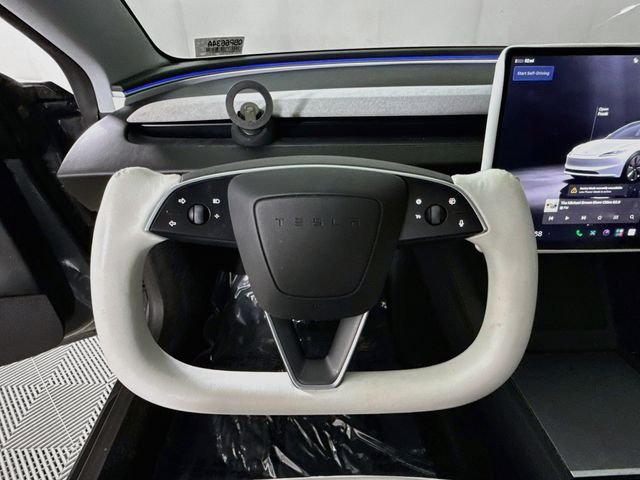 Used 2025  Tesla Long Range image 11