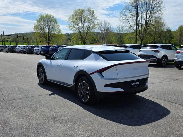 New 2026 Glacial White Pearl Kia Wind image 5