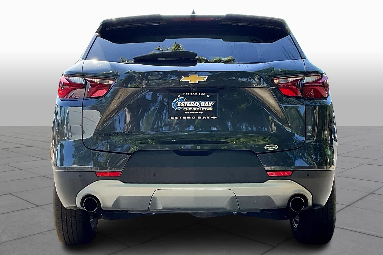 Used 2022 Iron Gray Metallic Chevrolet LT image 5