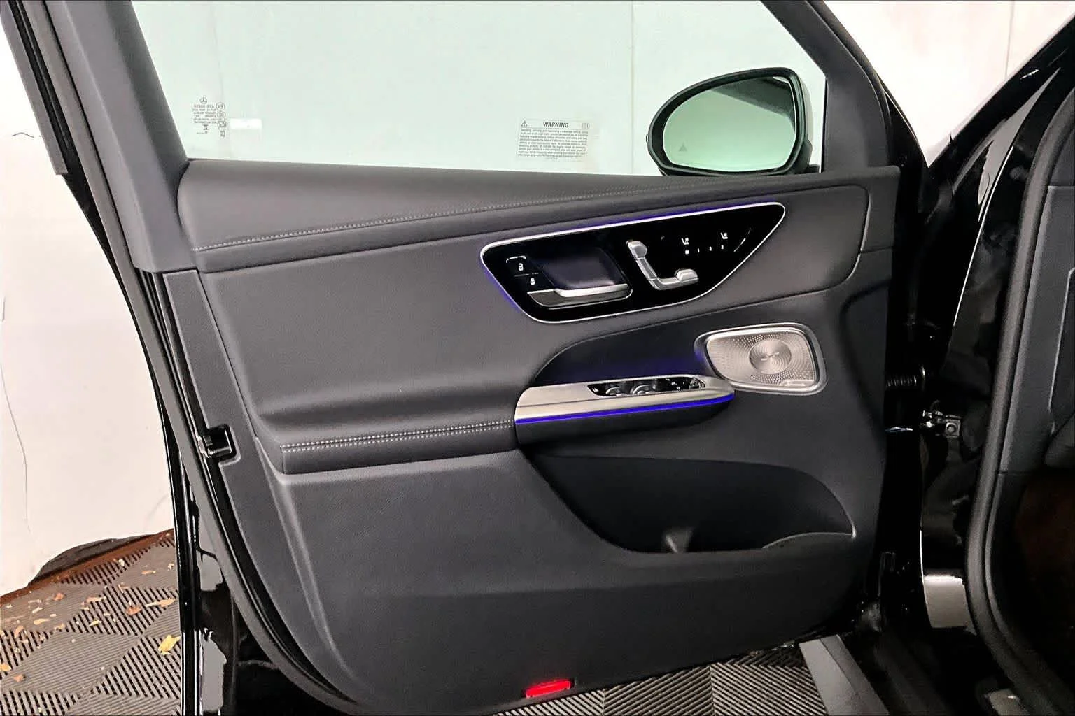 New 2026 040/Black Mercedes-Benz GLC 300 image 12