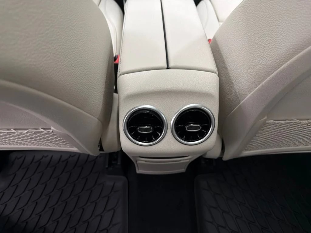 New 2026 Black Mercedes-Benz GLB 250 image 22