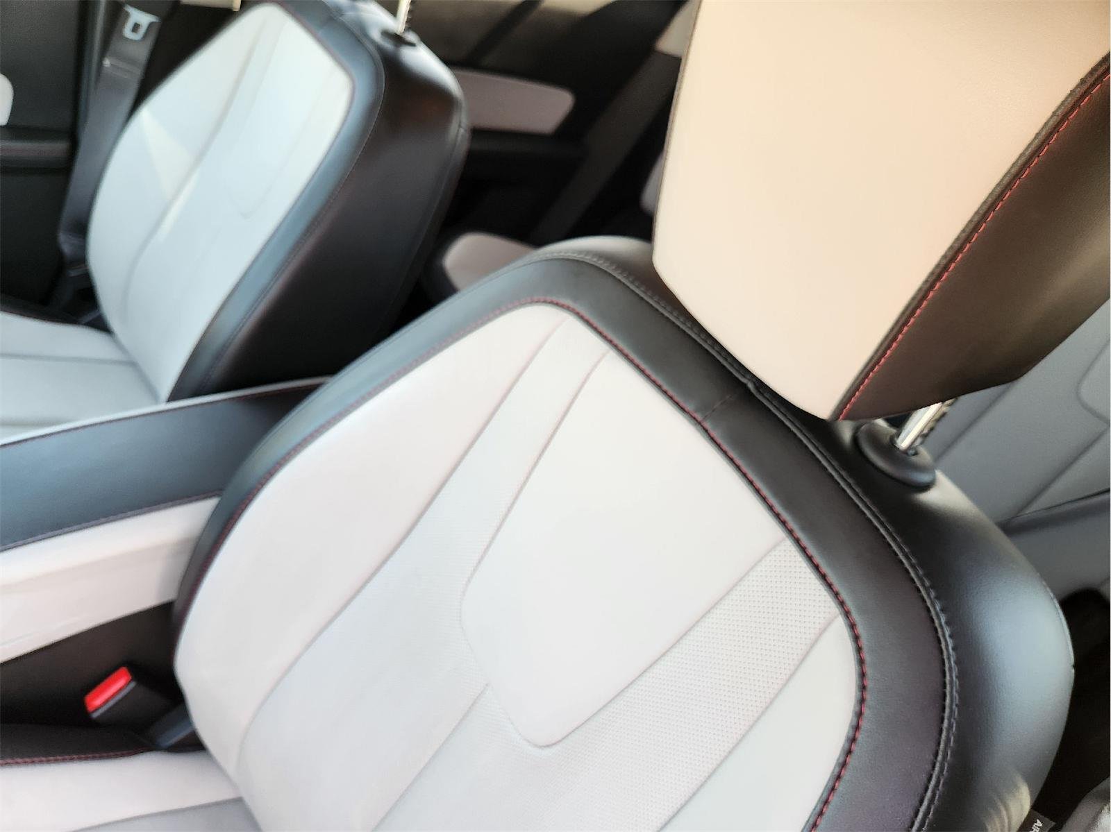 2015 Chevrolet Equinox photo 22 of 31