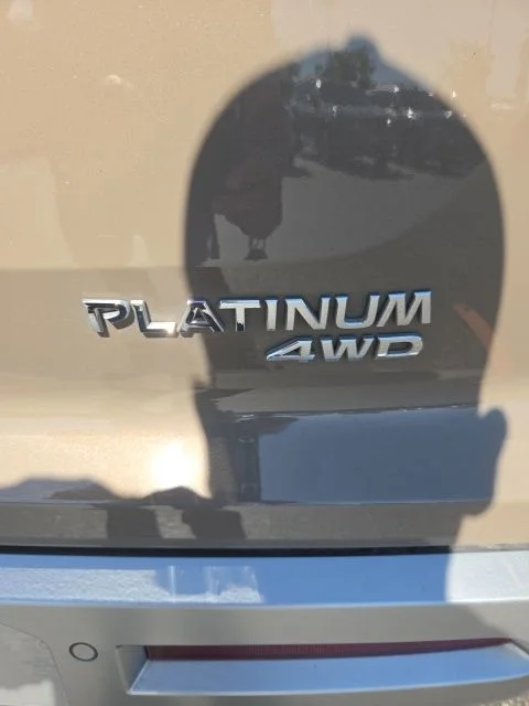 Used 2023 Beige Nissan Platinum image 6