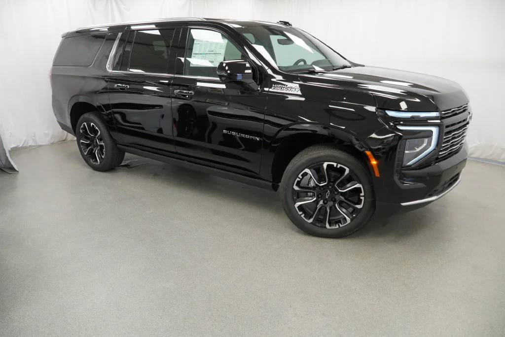 New 2026 Black Chevrolet High Country image 5