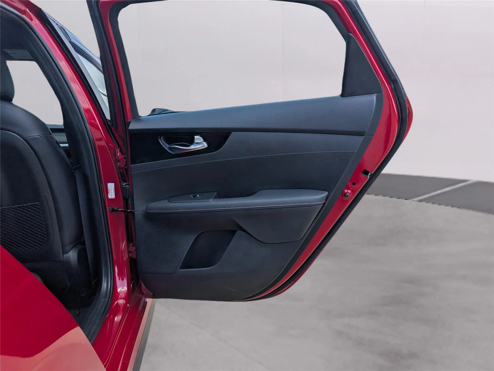 Used 2022 Currant Red Kia GT image 20