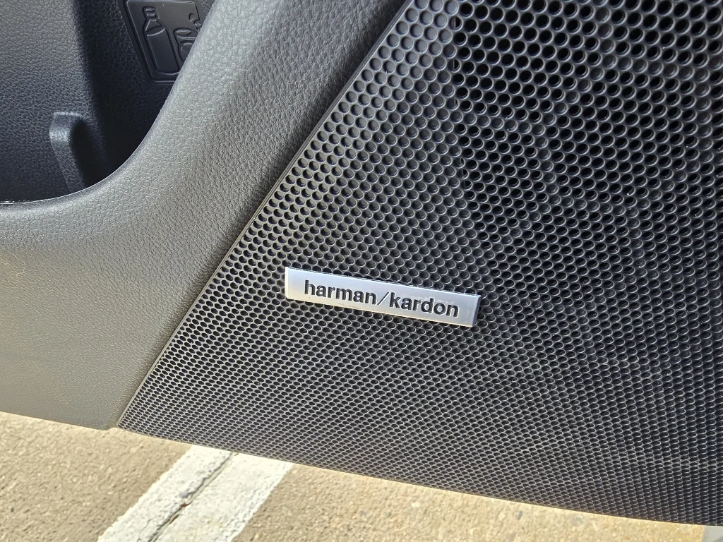 Used 2025 WR Blue Pearl Subaru tS image 19