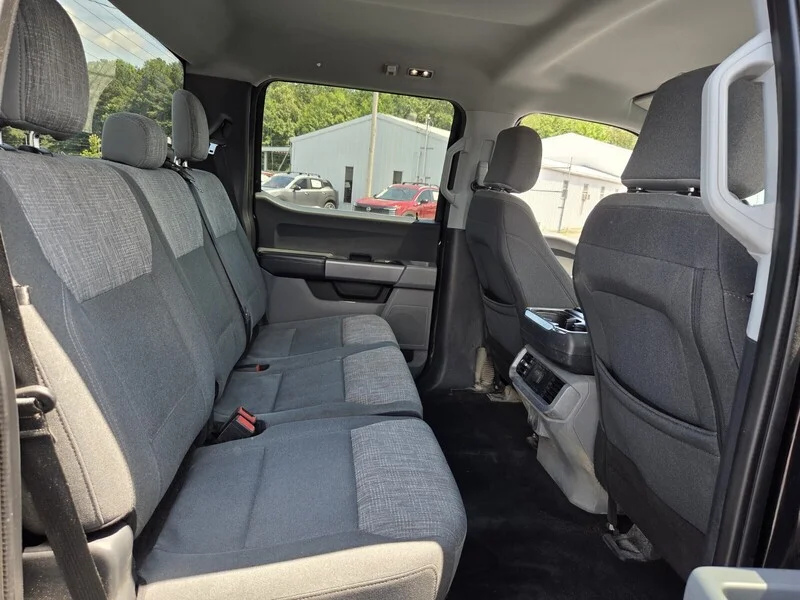 Used 2022 Agate Black Metallic FORD XLT image 14