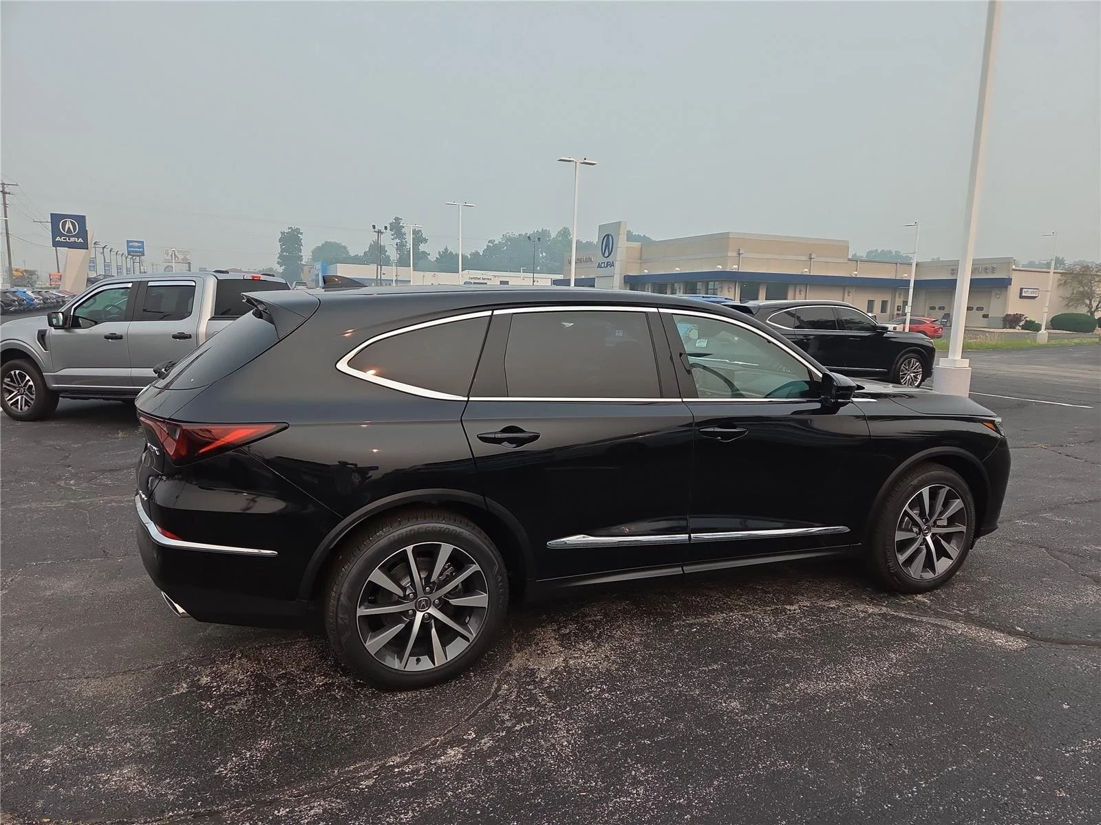 New 2026 Majestic Black Pearl Acura SH-AWD w/Tech image 31