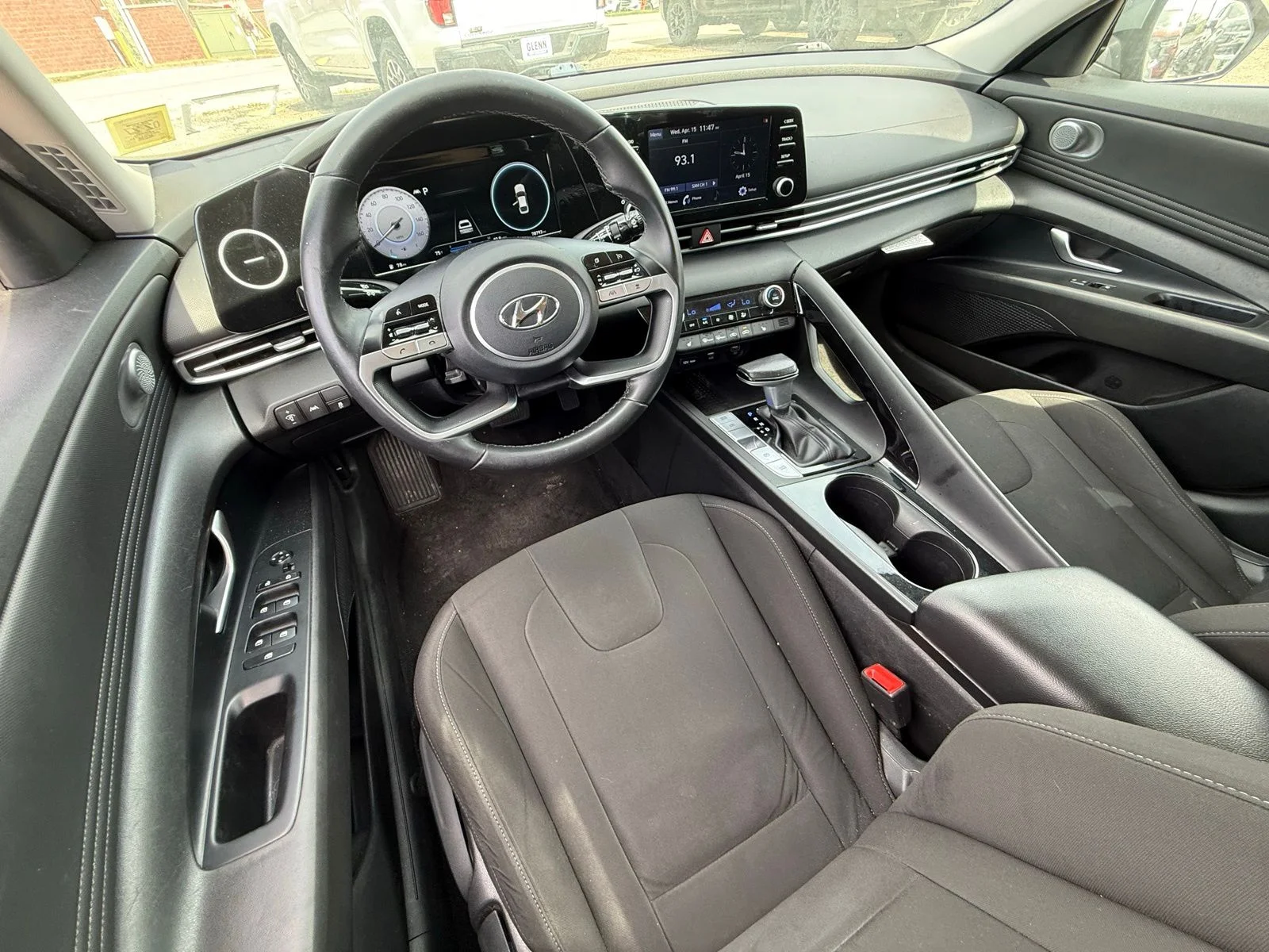 2022 Hyundai Elantra SEL - Photo 12