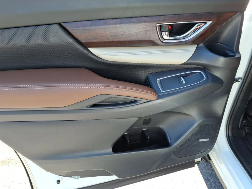 Used 2019 White Subaru Touring image 18