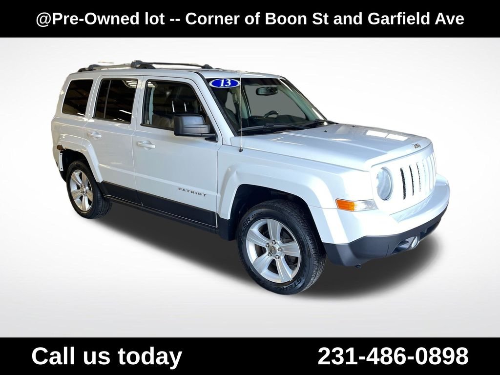 Used 2013 White Jeep Limited image 7