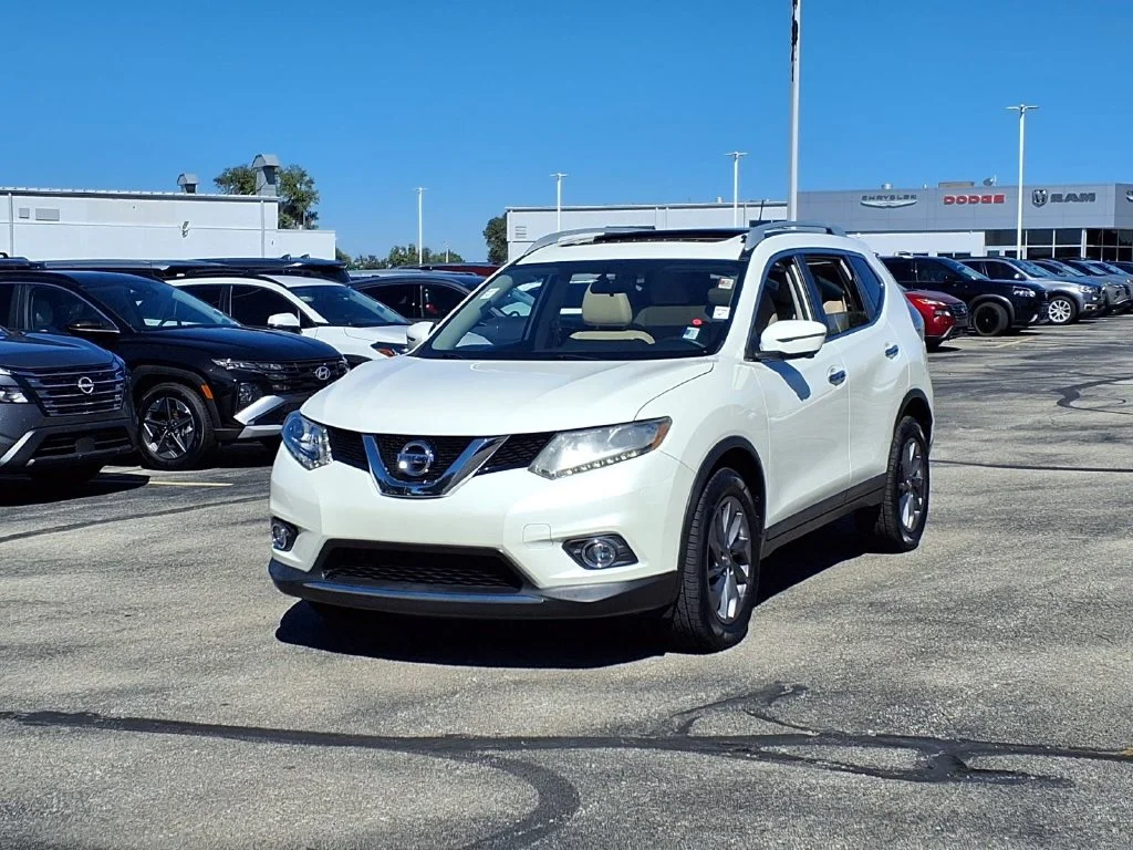 Used 2016 Nissan Rogue SL with VIN 5N1AT2MV4GC788296 for sale in Kansas City