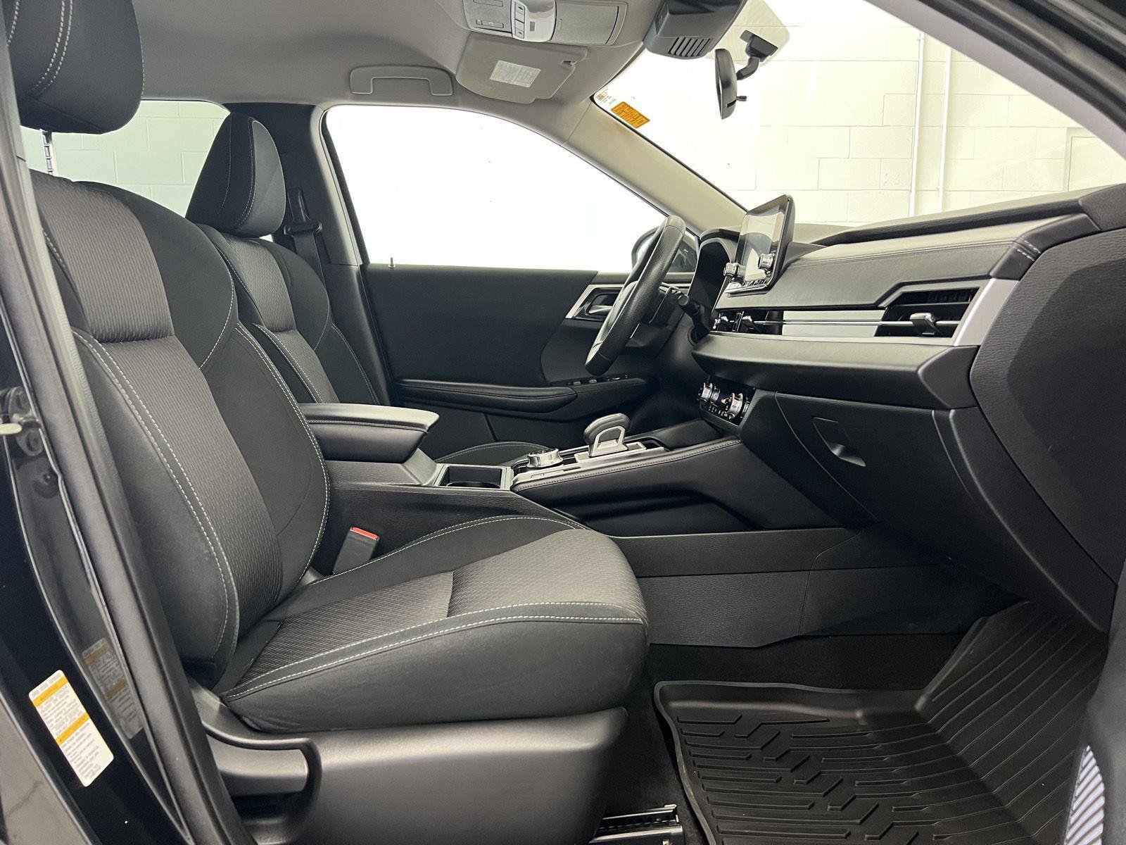 2022 Mitsubishi Outlander ES - Photo 28