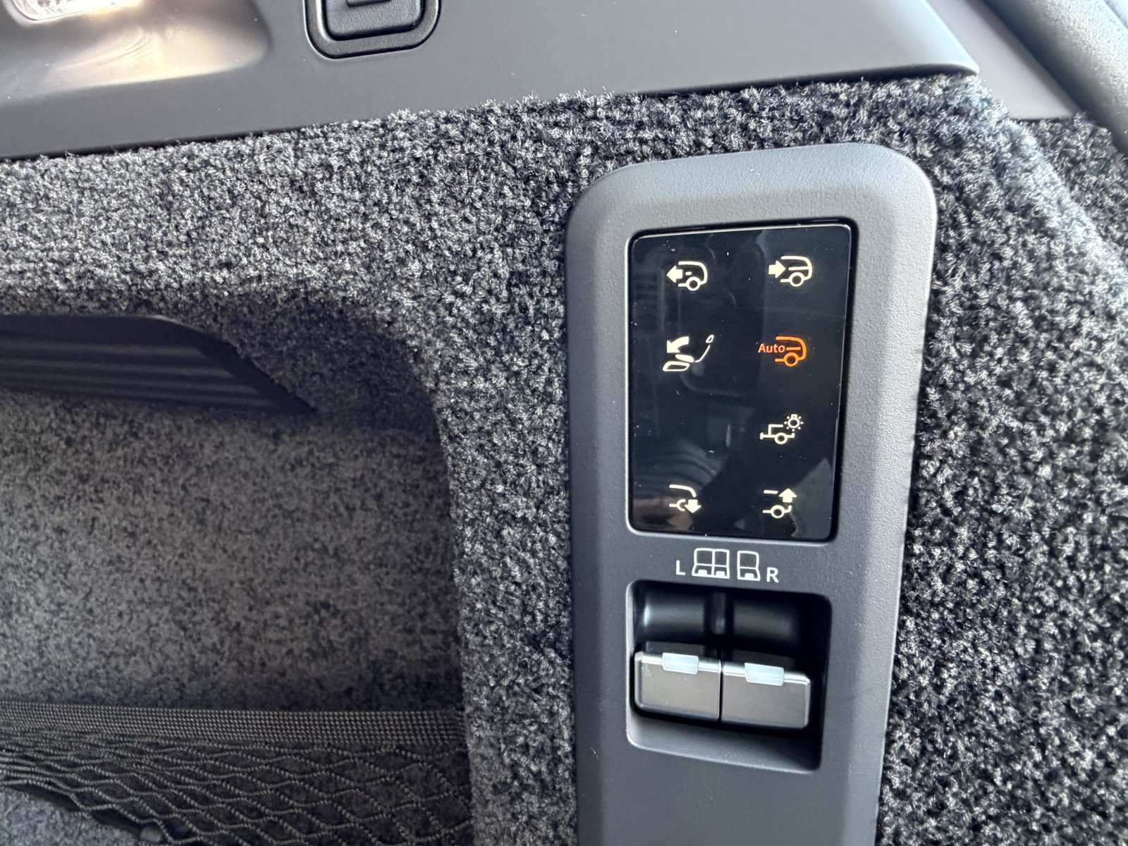 New 2026 Ostuni Pearl White Land Rover SV image 35
