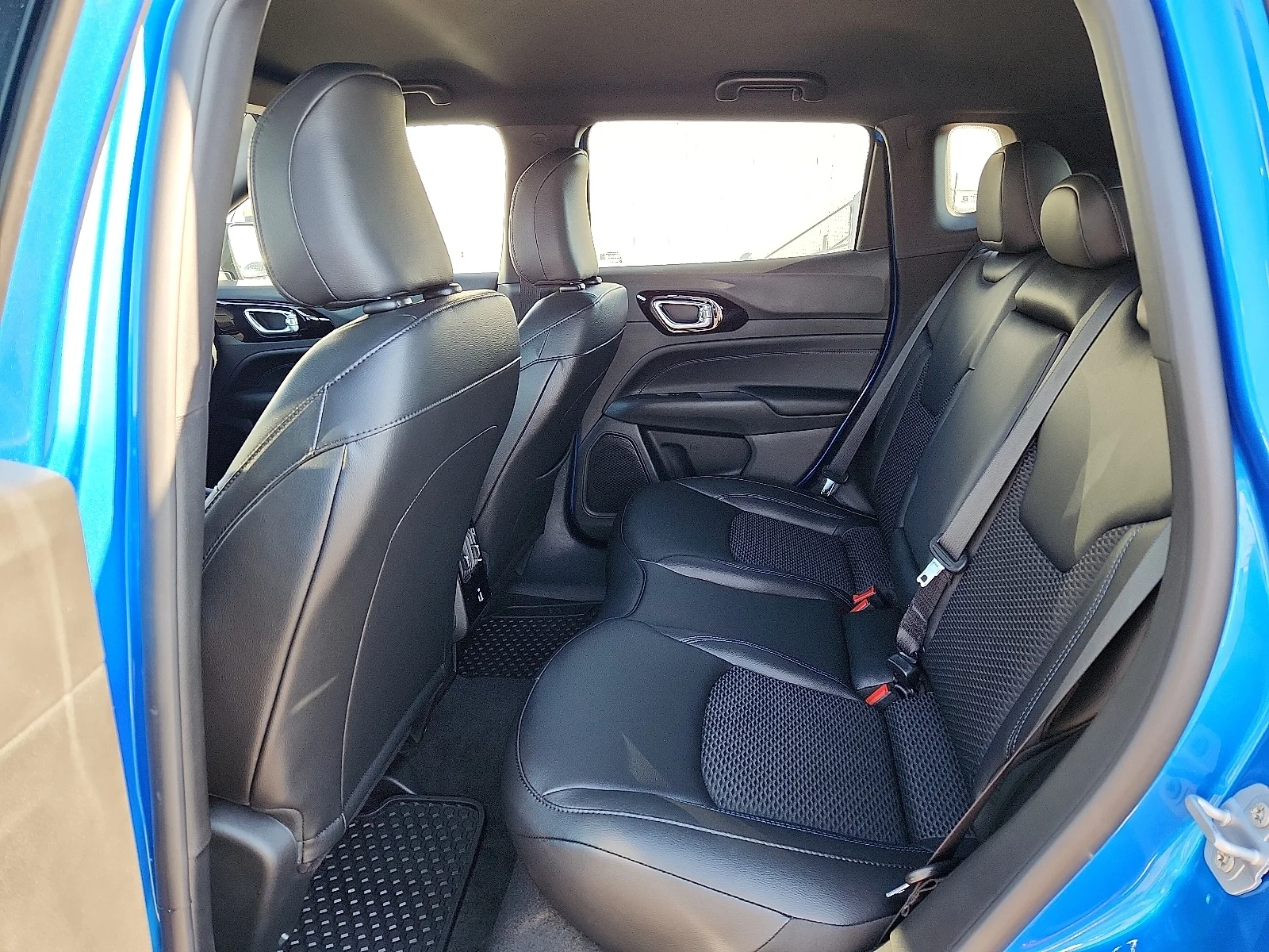 New 2026 Blue Jeep LATITUDE ALTITUDE 4X4 image 8